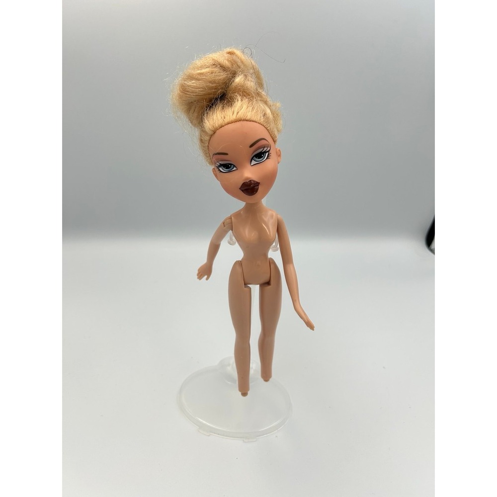 Bratz Style It Cloe